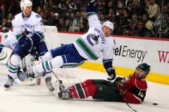 7001102150471_Canucks_v_Wild-sharpen