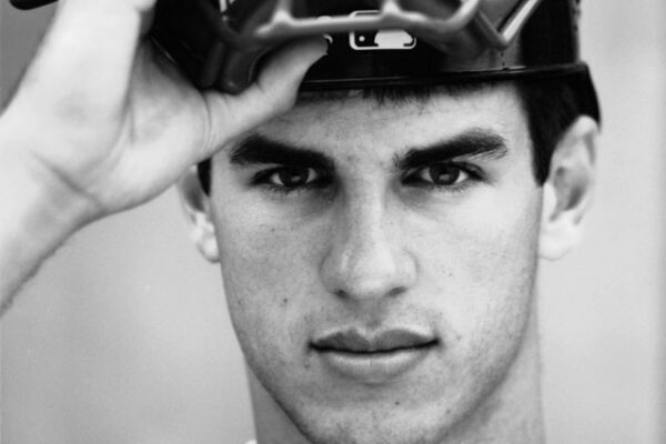 MLB rookie catcher Joe Mauer
